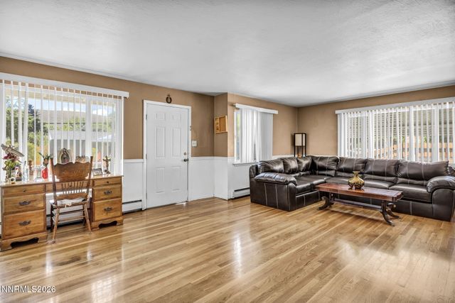724 W 5th Street, Carson City, NV 89703