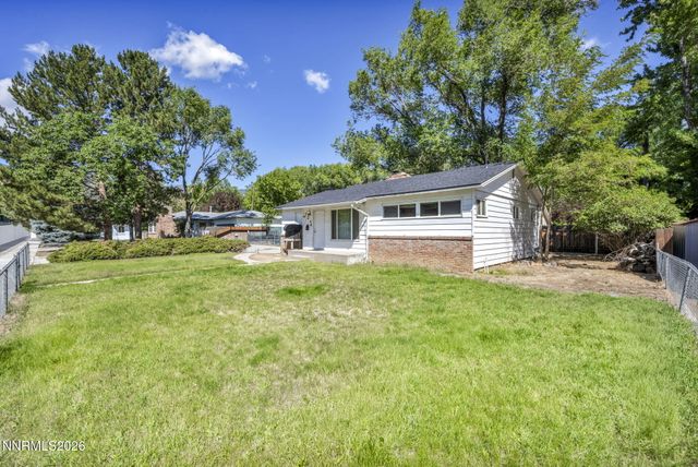 724 W 5th Street, Carson City, NV 89703