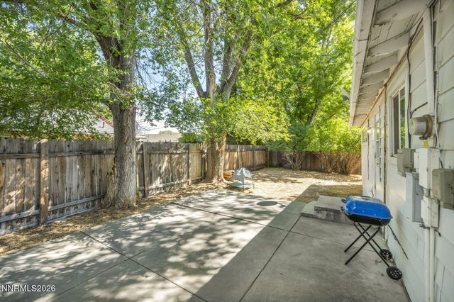724 W 5th Street, Carson City, NV 89703