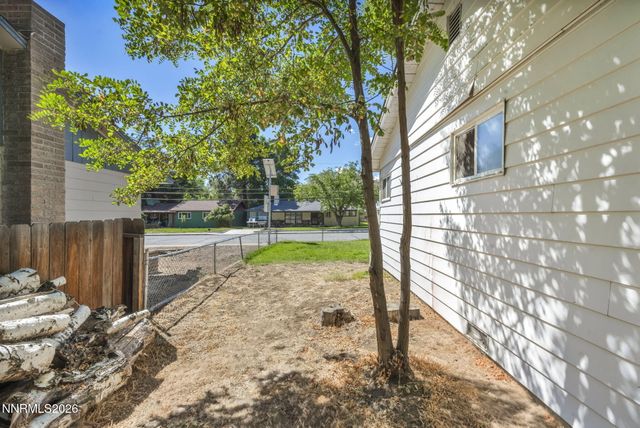 724 W 5th Street, Carson City, NV 89703