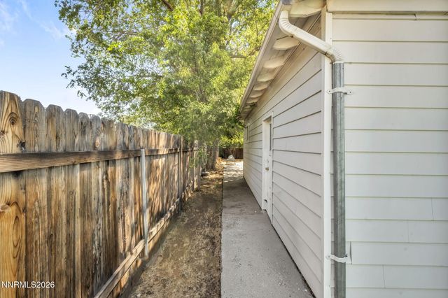 724 W 5th Street, Carson City, NV 89703