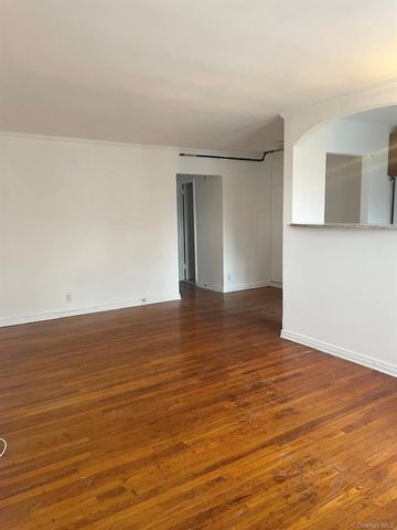 214 Hillside Avenue 27A, Queens Village, NY 11427