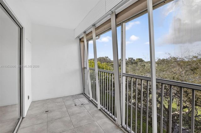 12601 SW 13th St 411G, Pembroke Pines, FL 33027