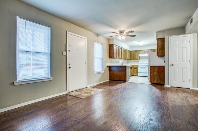 3825 Camelot Street A, Denton, TX 76209