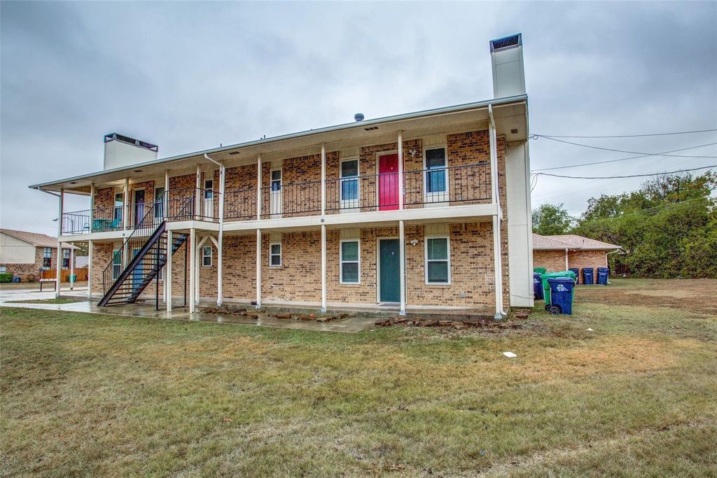 3825 Camelot Street A, Denton, TX 76209