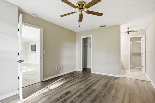 18 WINDRUSH BAY DRIVE, Tarpon Springs, FL 34689