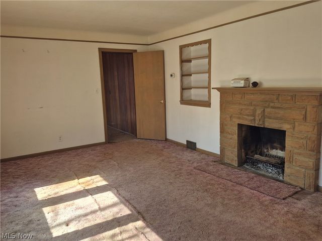 1093 E Schaaf Road, Independence, OH 44131