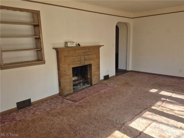 1093 E Schaaf Road, Independence, OH 44131