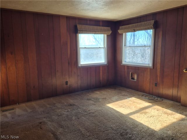 1093 E Schaaf Road, Independence, OH 44131