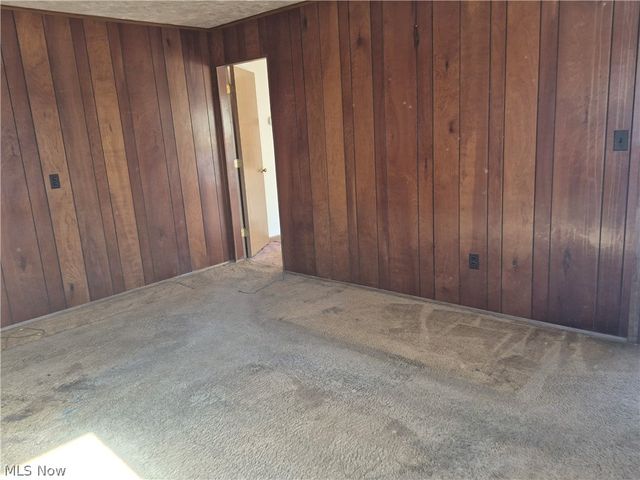 1093 E Schaaf Road, Independence, OH 44131