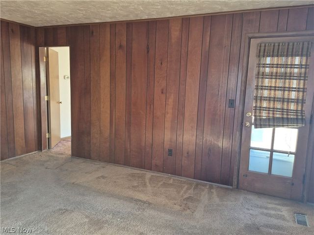 1093 E Schaaf Road, Independence, OH 44131