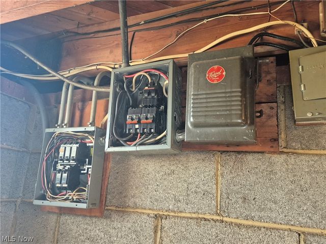 1093 E Schaaf Road, Independence, OH 44131