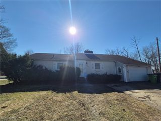 1093 E Schaaf Road, Independence, OH 44131