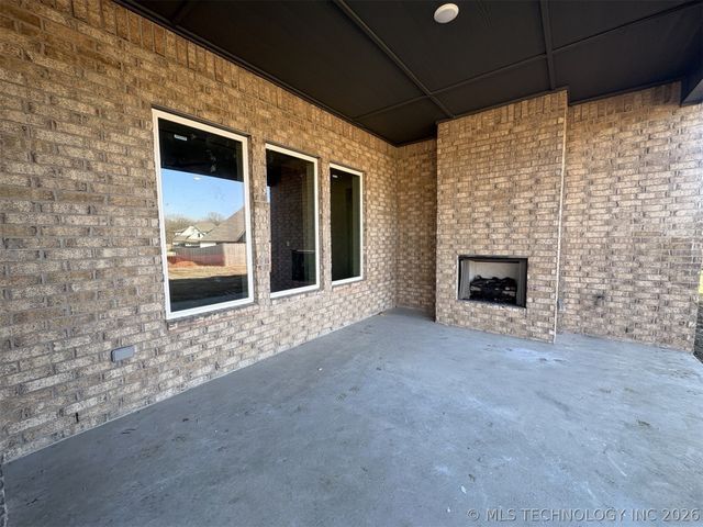 1416 N 71st Street, Broken Arrow, OK 74014