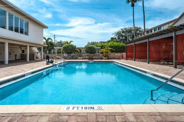 223 ISLAND WAY 5D, Clearwater Beach, FL 33767