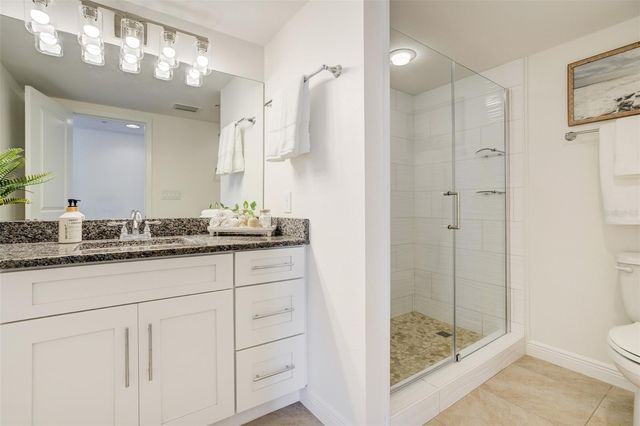 223 ISLAND WAY 5D, Clearwater Beach, FL 33767