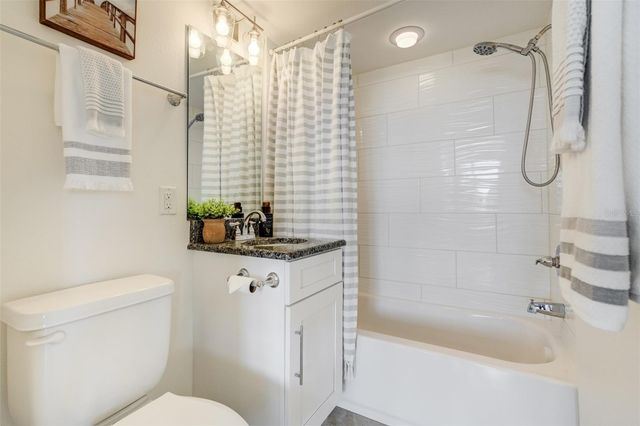 223 ISLAND WAY 5D, Clearwater Beach, FL 33767