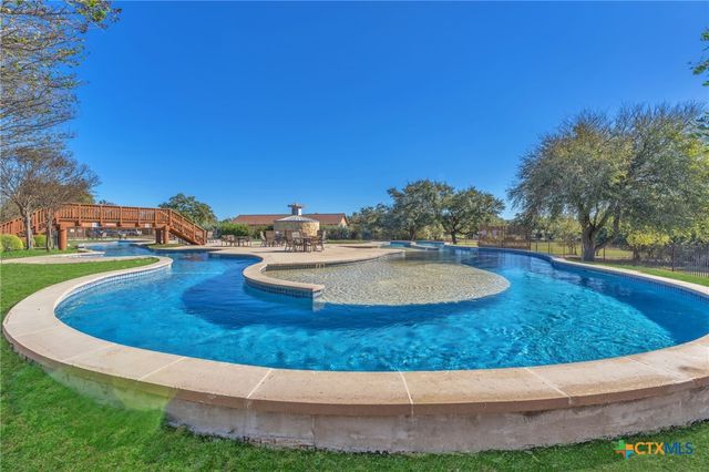 1347 Bordeaux Lane, New Braunfels, TX 78132