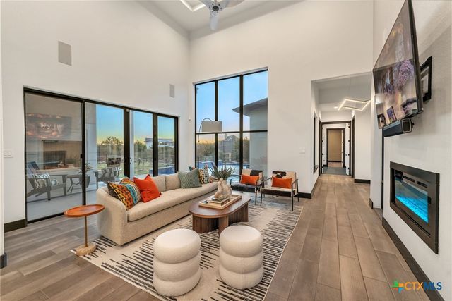 1347 Bordeaux Lane, New Braunfels, TX 78132