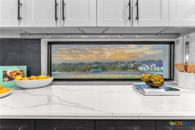 1347 Bordeaux Lane, New Braunfels, TX 78132