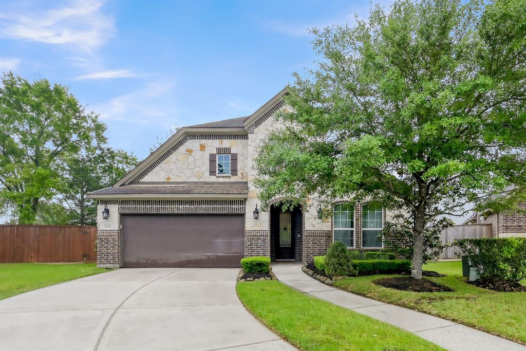 22202 Weller Oaks Drive, Spring, TX 77389