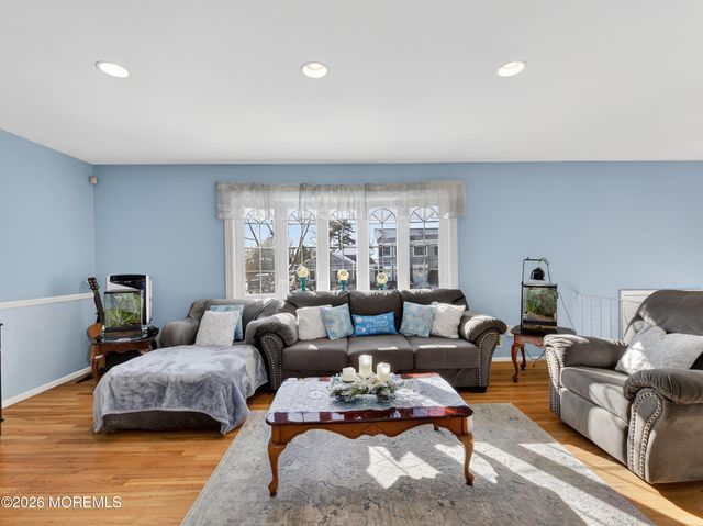 417 Crestview Terrace, Brick, NJ 08723