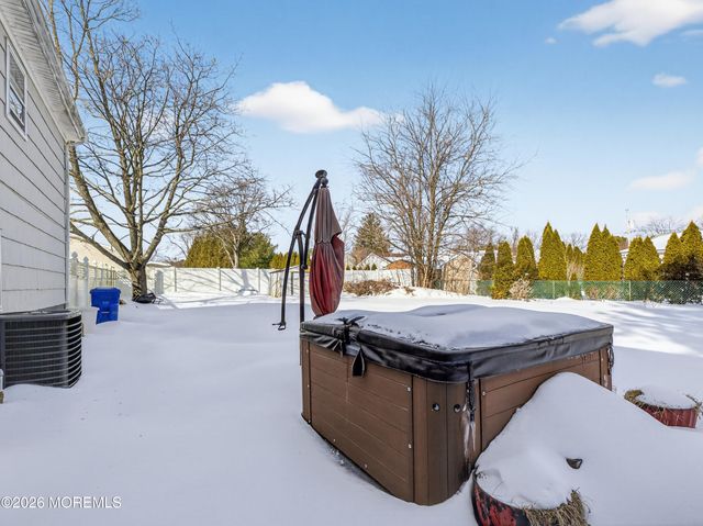 417 Crestview Terrace, Brick, NJ 08723