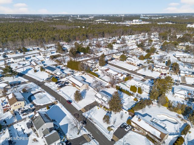 417 Crestview Terrace, Brick, NJ 08723