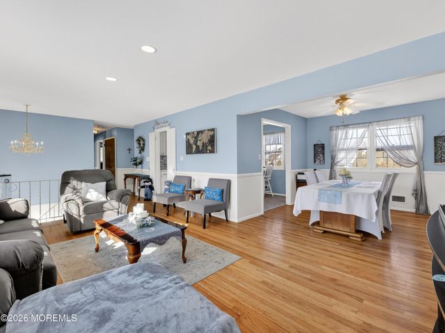 417 Crestview Terrace, Brick, NJ 08723