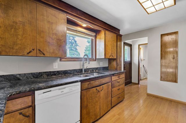 11807 E 16th Ave, Spokane Valley, WA 99206