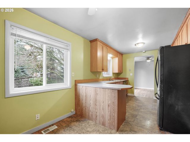 8715 Ne 27TH Ave, Vancouver, WA 98665