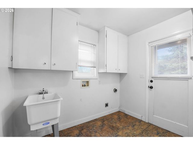 8715 Ne 27TH Ave, Vancouver, WA 98665