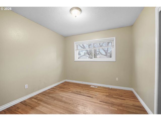 8715 Ne 27TH Ave, Vancouver, WA 98665