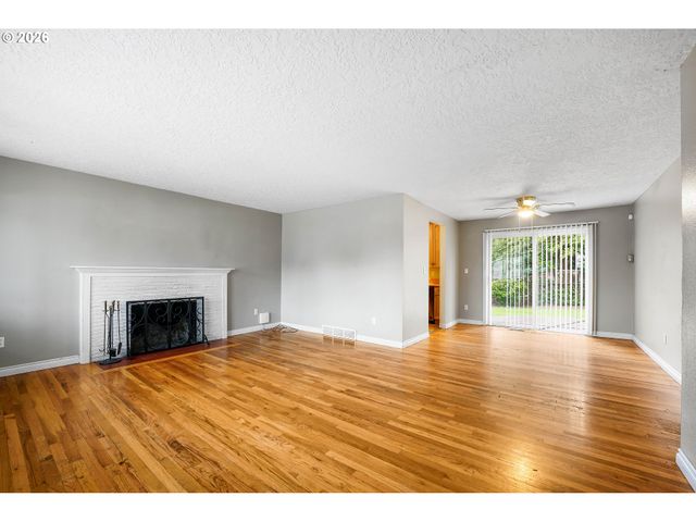 8715 Ne 27TH Ave, Vancouver, WA 98665