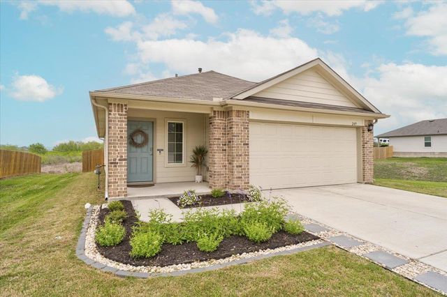 249 Calgary LN, San Marcos, TX 78666