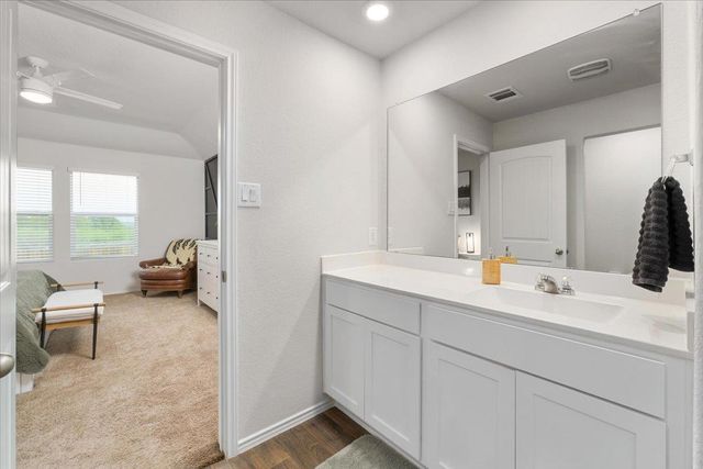 249 Calgary LN, San Marcos, TX 78666