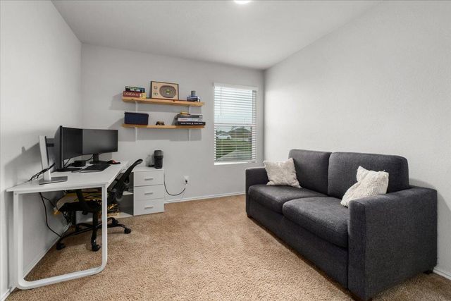 249 Calgary LN, San Marcos, TX 78666