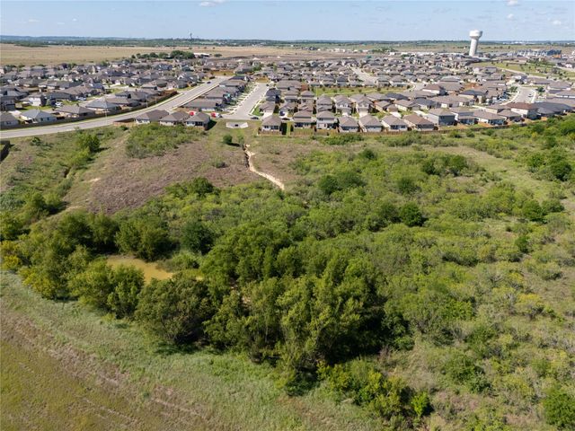 249 Calgary LN, San Marcos, TX 78666