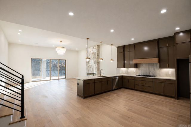 111 Kinley Loop, Little Rock, AR 72223