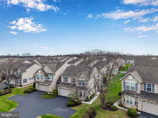 6332 MERCURY DR, Mechanicsburg, PA 17050