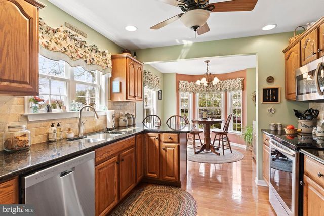 6332 MERCURY DR, Mechanicsburg, PA 17050