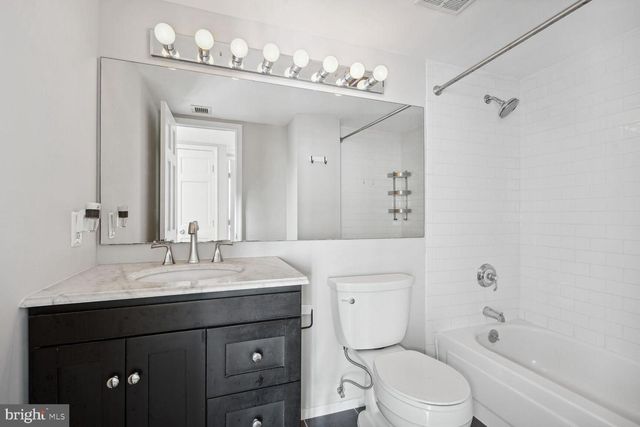 701 PENNSYLVANIA AVE NW #1209, Washington, DC 20004