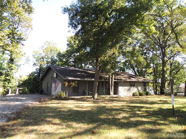 16 Denzel Drive, Greenville, IL 62246