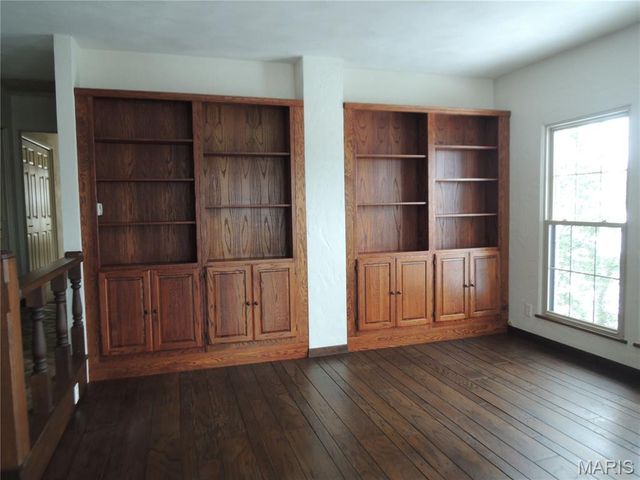 16 Denzel Drive, Greenville, IL 62246