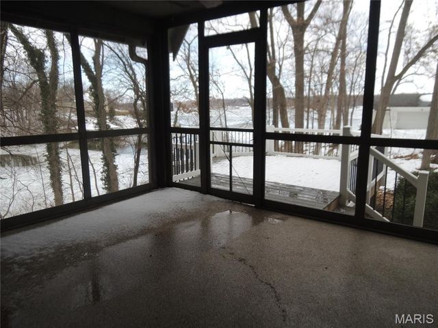 16 Denzel Drive, Greenville, IL 62246