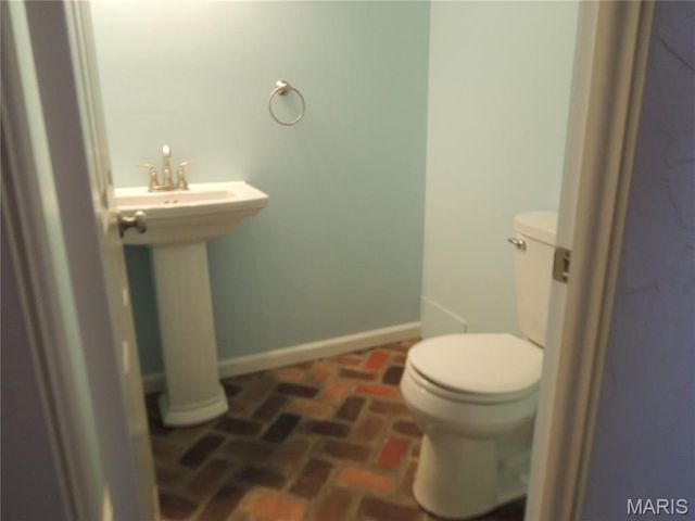 16 Denzel Drive, Greenville, IL 62246