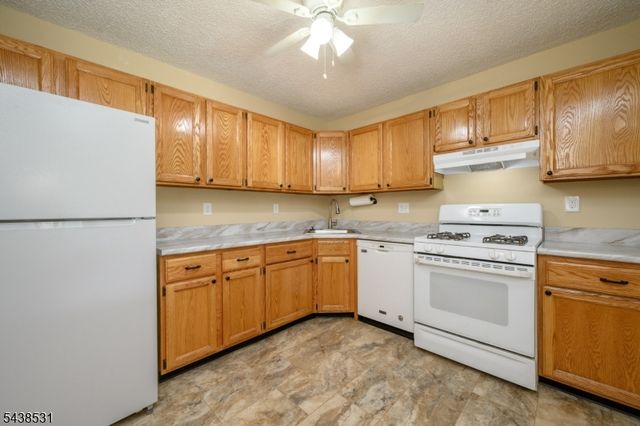 913 Timberbrooke Drive, Bedminster Twp., NJ 07921