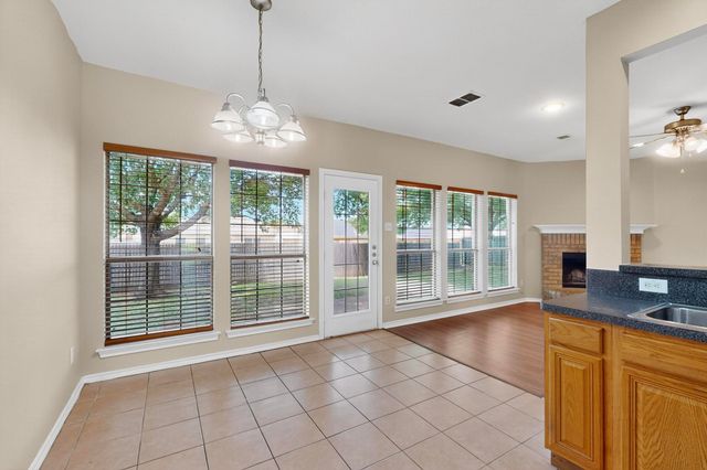 805 Brandon Drive, Seagoville, TX 75159