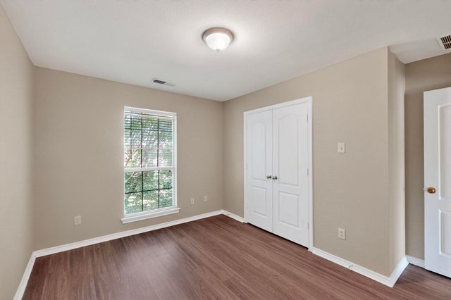 805 Brandon Drive, Seagoville, TX 75159