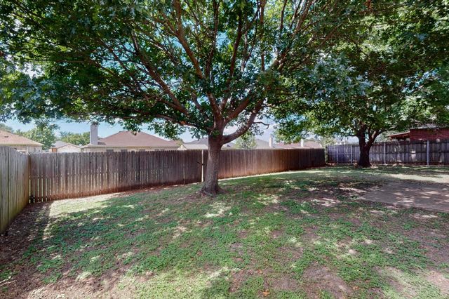 805 Brandon Drive, Seagoville, TX 75159